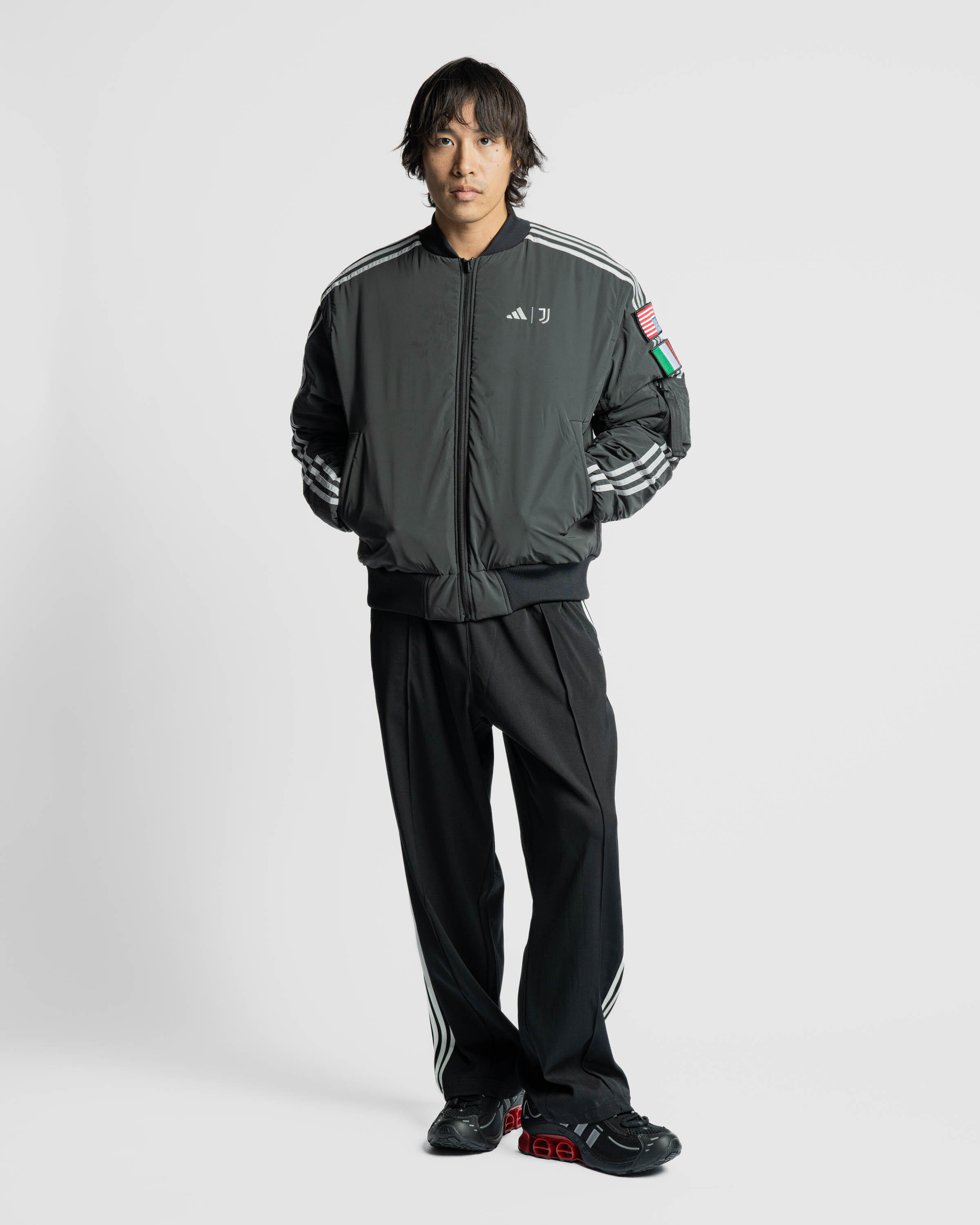 Adidas Originals x JUVENTUS TURIN x NASA REVERSIBLE JACKET Adidas Originals x JUVENTUS TURIN x NASA REVERSIBLE JACKET